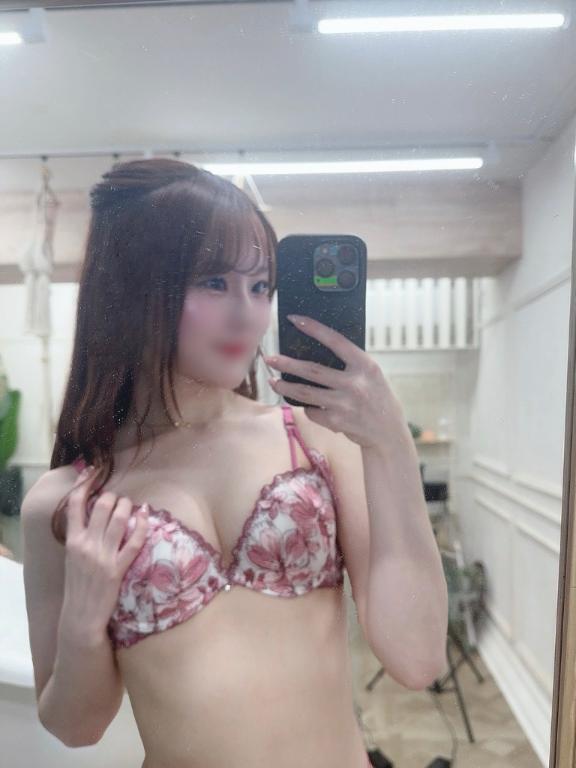 えっちな休日に❤️｜写メ日記｜ゆら【小柄カワイイ素人系】｜新宿 一般デリヘル STELLA NEXT−ステラネクスト−