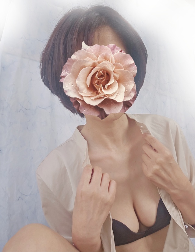 こんばんは(⁠.⁠ ⁠❛⁠ ⁠ᴗ⁠ ⁠❛⁠.⁠)｜写メ日記｜さなえ｜品川・五反田 人妻デリヘル 性腺熟女100％（デリヘル市場グループ）