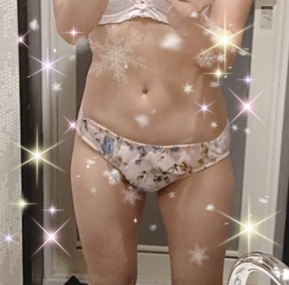 おはようございます🥰｜写メ日記｜麗（うらら）｜鶯谷 人妻デリヘル 素人妻専門店　ミセス・グランデ