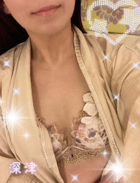 出勤｜写メ日記｜深津（ふかつ）｜鶯谷 人妻デリヘル 素人妻専門店　ミセス・グランデ