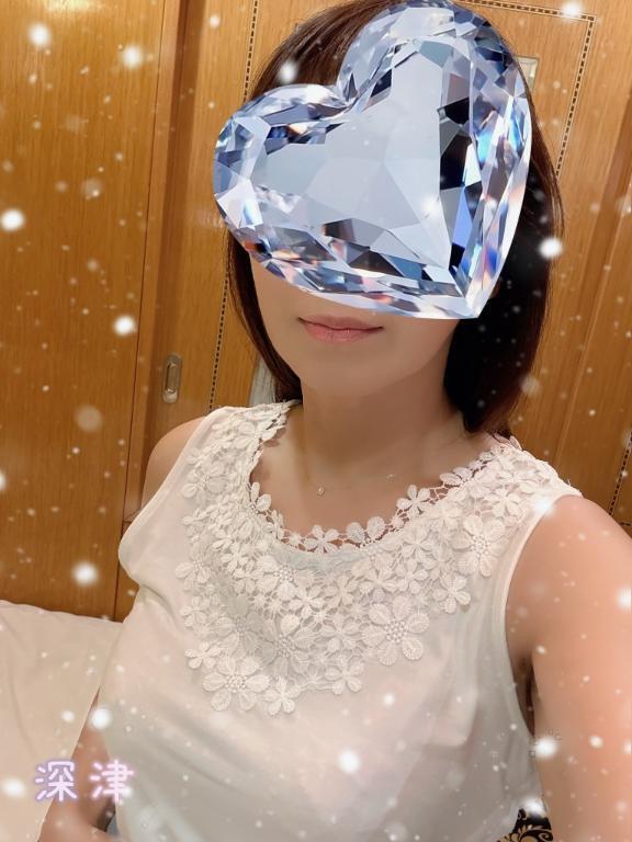 金曜日♪｜写メ日記｜深津（ふかつ）｜鶯谷 人妻デリヘル 素人妻専門店　ミセス・グランデ