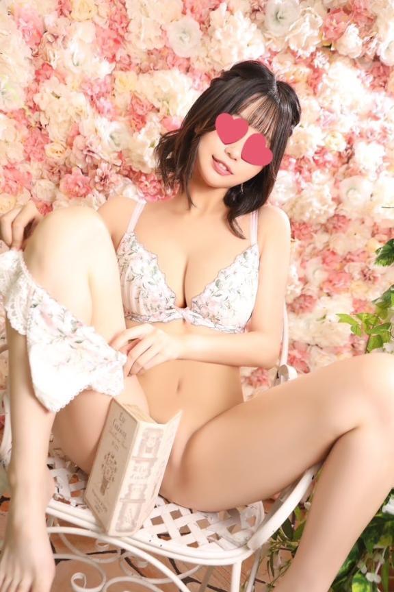 お得にえっちなサービスを！｜写メ日記｜りり★黒髪×巨乳なお花屋さん★｜鶯谷 一般デリヘル 鶯谷Tiara～ティアラ～