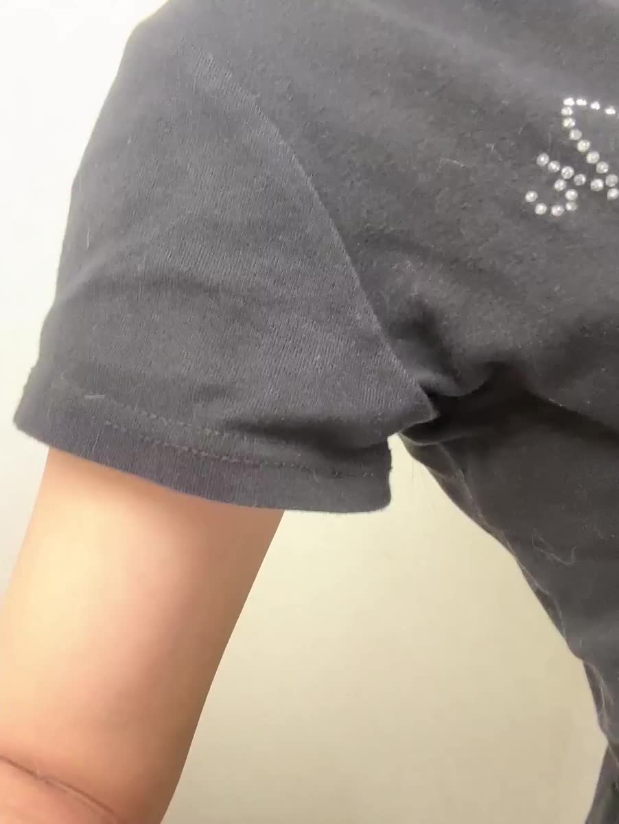 🔞服の中からちらり…♡｜写メ日記｜ゆら★強ビジュ！奇跡の純情娘★｜鶯谷 一般デリヘル 鶯谷Tiara～ティアラ～