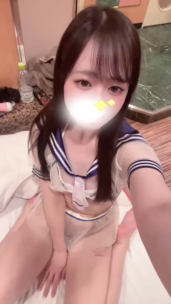 下を覗くと🤫🔞｜写メ日記｜ねる★S級！純白の現役音大生★｜鶯谷 一般デリヘル 鶯谷Tiara～ティアラ～