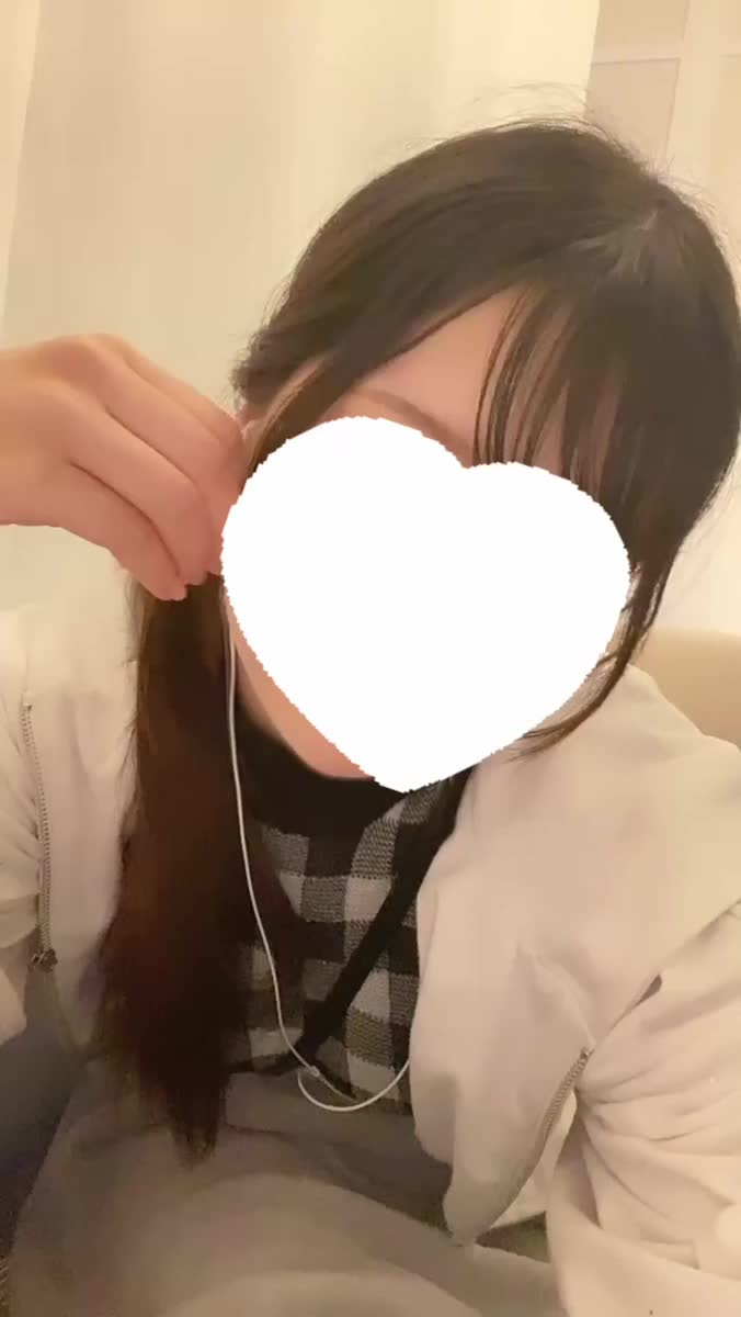 出勤したよ♡｜写メ日記｜りお★巨乳×細身！従順な癒し系｜鶯谷 一般デリヘル 鶯谷Tiara～ティアラ～