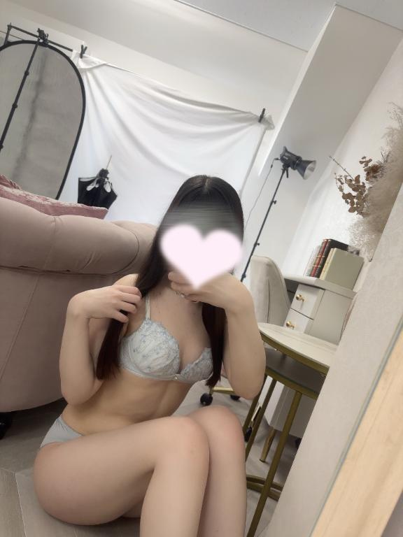 どうー？｜写メ日記｜なほ★新卒18歳×業界未経験★｜鶯谷 一般デリヘル 鶯谷Tiara～ティアラ～