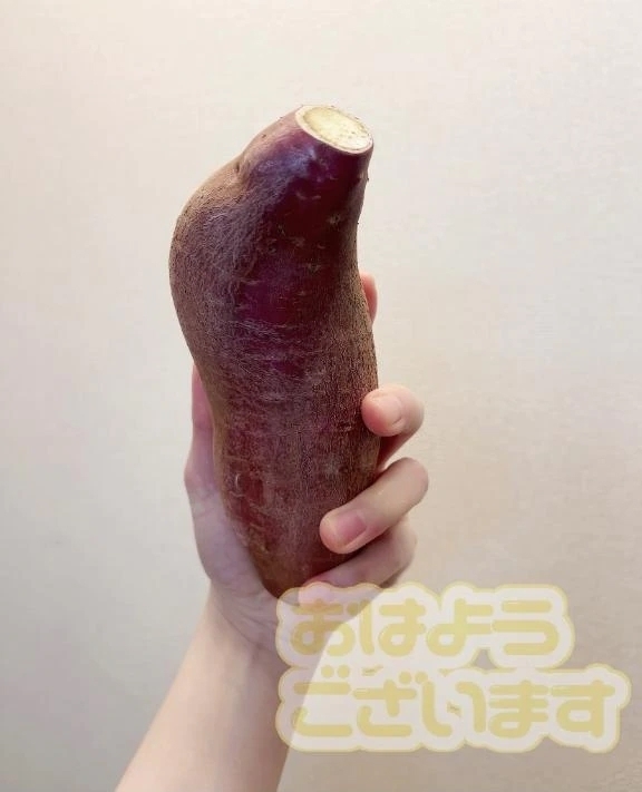 目を惹く。｜写メ日記｜岩波りえ(いわなみりえ)｜鶯谷 人妻デリヘル 鶯谷ナンバーワン