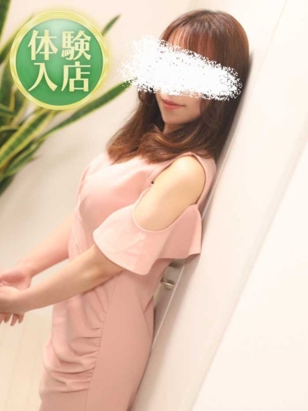 秋山なるみ(あきやまなるみ)
