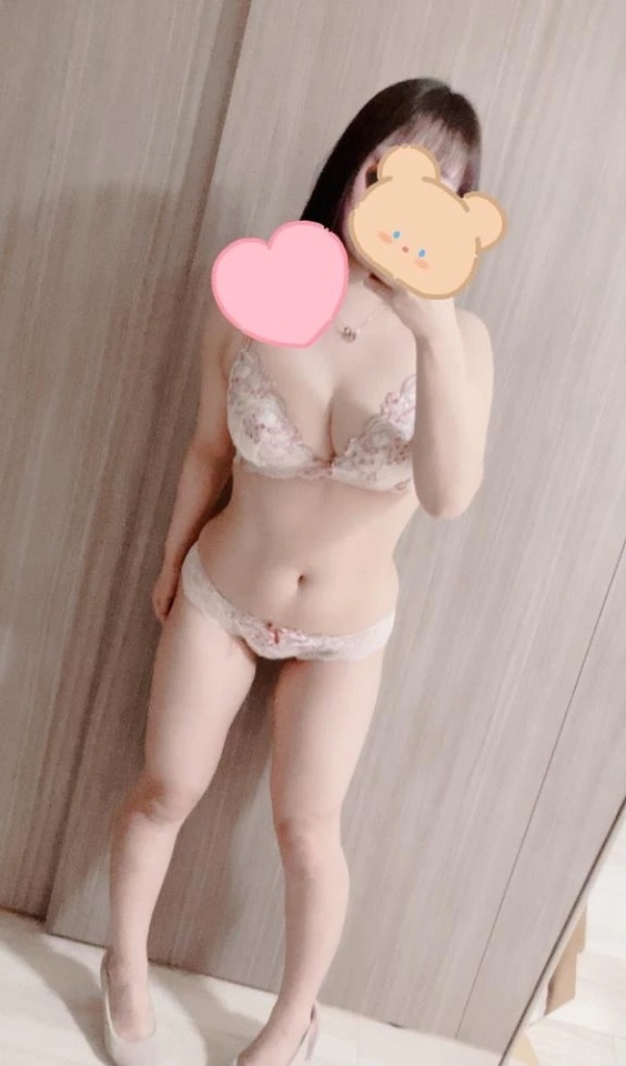 首が…｜写メ日記｜らむ｜鶯谷 人妻デリヘル One More 奥様 鶯谷店