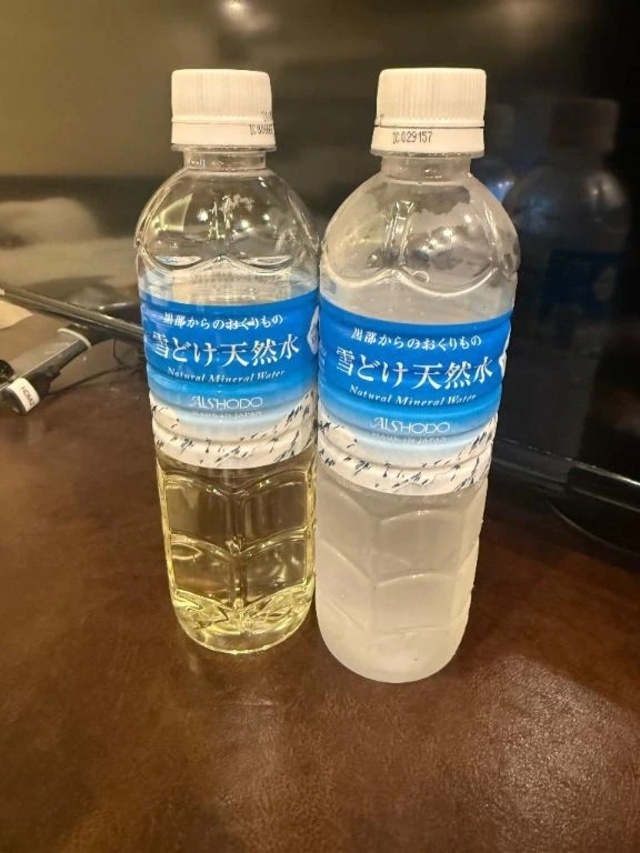 聖水と水の置き比べ💧💛｜写メ日記｜もなか｜鶯谷 出張M性感 変態なんでも鑑定団