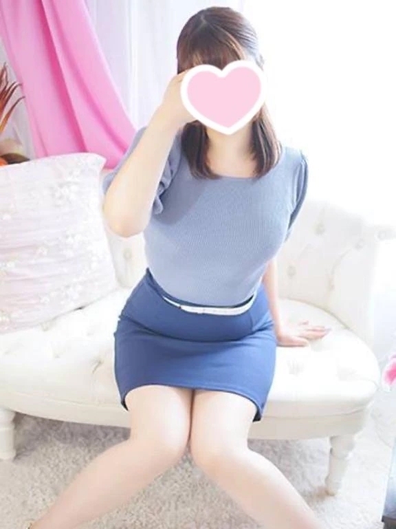 明日5日、出勤します⭐️(江藤亜美)｜写メ日記｜江藤　亜美｜鶯谷 人妻デリヘル 東京ローズマリー