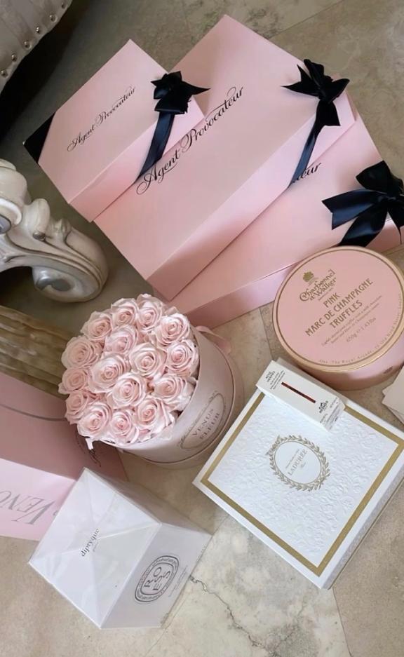 おはようございます🌸｜写メ日記｜瀬名　麻衣子｜鶯谷 人妻デリヘル 東京ローズマリー