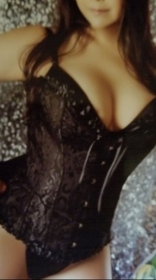 こんばんは🌛今帰宅😊｜写メ日記｜ジュリア｜鶯谷 人妻デリヘル しゅうかつ倶楽部