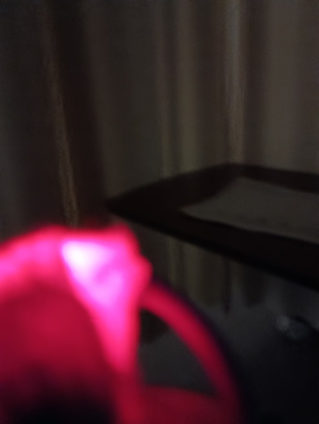 謎の発光体は上杉の人差し指ですE.T.みたいで気に入ってます｜写メ日記｜上杉　ひろみ｜鶯谷 人妻デリヘル しゅうかつ倶楽部