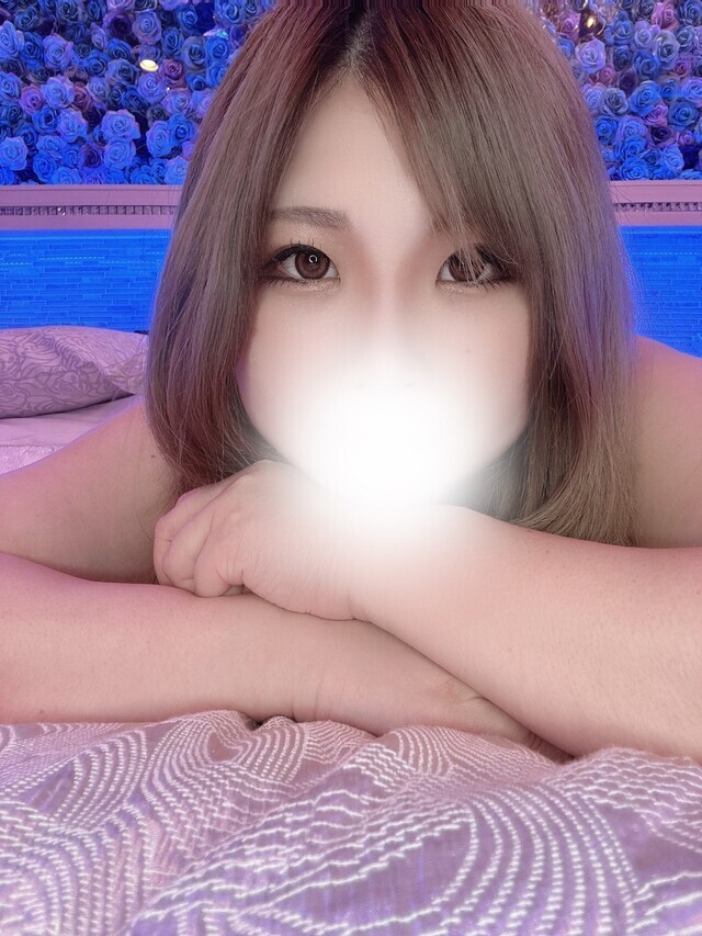 可愛いお部屋で撮影してるよ〜🐰💕｜写メ日記｜めい｜鶯谷 ぽっちゃりデリヘル 僕のぽっちゃり伝説