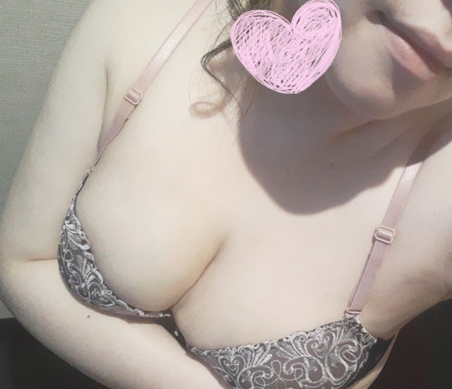 お待ちしてます( .ˬ.)