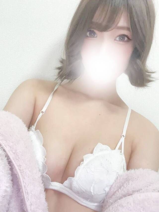 水曜日も、お誘いくださいね～～～｜写メ日記｜体験入店 えま｜鶯谷 韓国デリヘル シンドガール