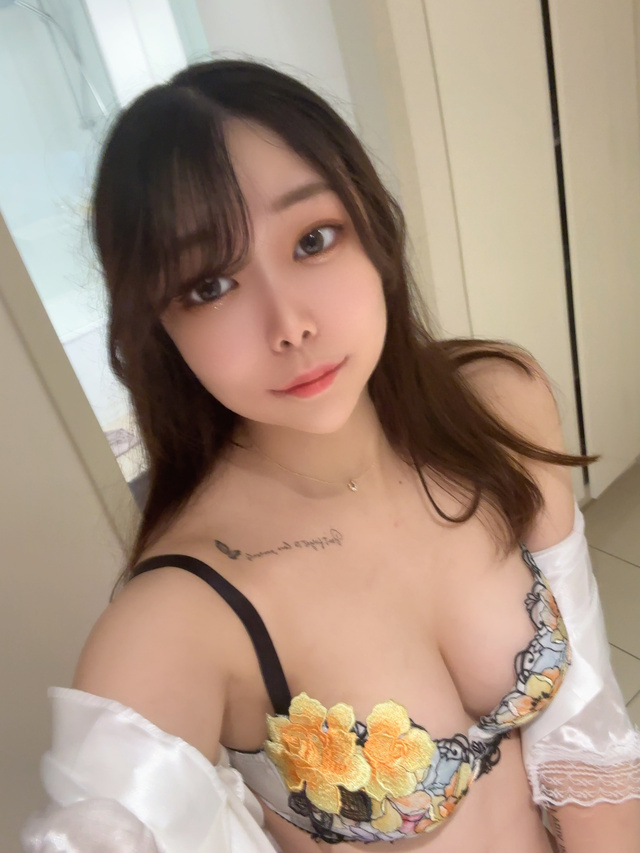 今日もいるよー🫶｜写メ日記｜入店 かりん｜鶯谷 韓国デリヘル シンドガール