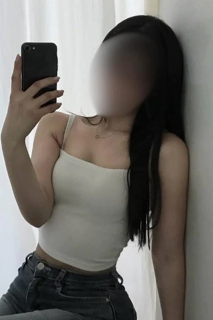 なに着ようかな？｜写メ日記｜香椎 望｜渋谷 高級デリヘル レス青山