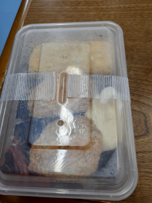 片山出勤してます🎵