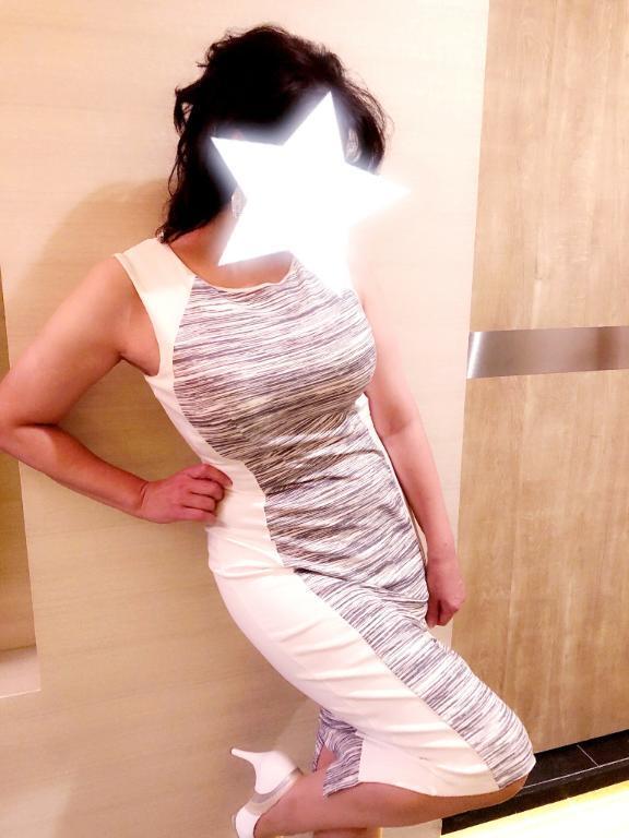 ストロベリー満月、一緒に愛でましょ｜写メ日記｜北条（ほうじょう）｜品川・五反田 人妻デリヘル 東京セレブな美人妻