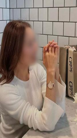 ネイルと睫毛のお手入れへ。