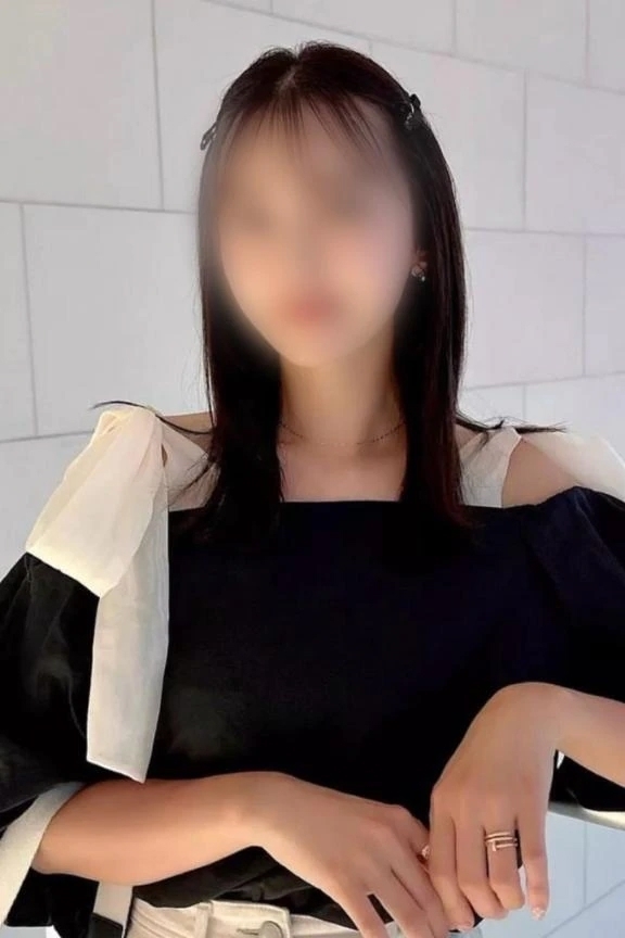 白い靴ひも結び直した👟🤍