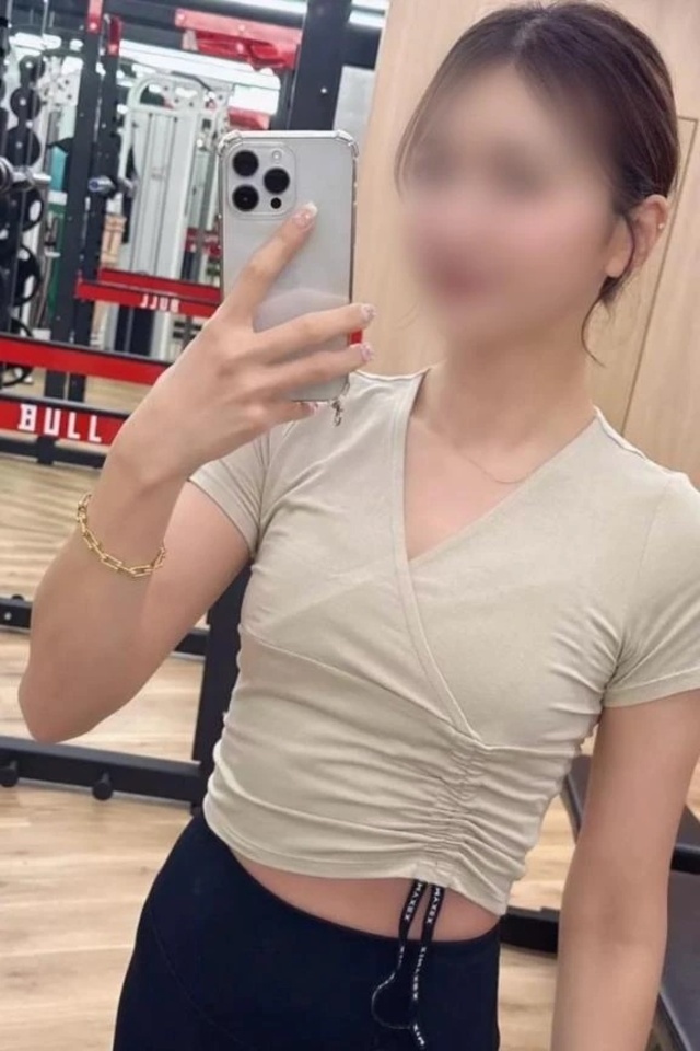 朝にお気に入りの服着れた👗💞