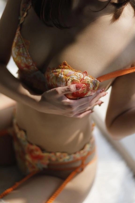 あけましておめでとうございます🎍｜写メ日記｜森永　えれな｜渋谷 高級デリヘル Berry(ベリー)