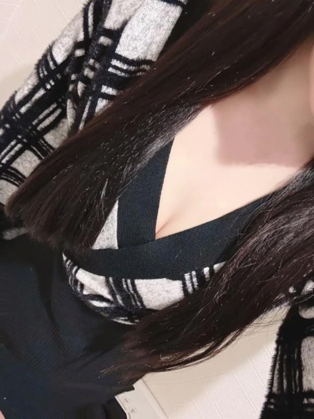 出勤のお知らせ🎶｜写メ日記｜白咲　みらい｜渋谷 高級デリヘル Berry(ベリー)