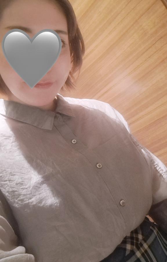脚組む人って左脚うえ乗せるの好きなの？左率高い、骨盤歪んで脚太くなるよ｜写メ日記｜大矢｜品川・五反田 一般デリヘル 品川やすらぎ