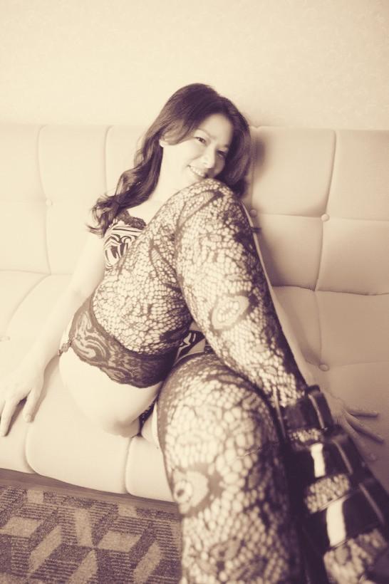 真夜中｜写メ日記｜ゆうり喜多川｜鶯谷 人妻デリヘル 熟女デリヘル倶楽部