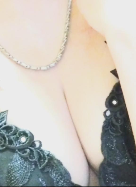 お仕度をととのえて···｜写メ日記｜真純まこ｜鶯谷 人妻デリヘル 熟女デリヘル倶楽部