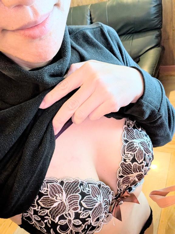 お久しぶりですあんずです｜写メ日記｜あんず｜鶯谷 人妻デリヘル 熟女デリヘル倶楽部