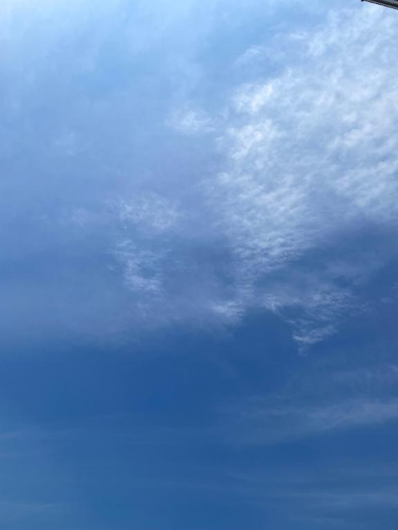 向かっています。