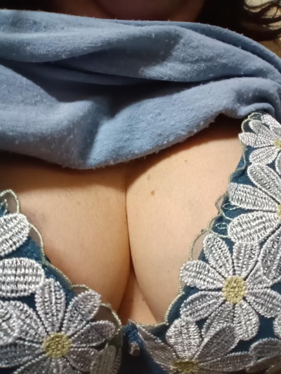 こんにちは｜写メ日記｜りえ｜鶯谷 人妻デリヘル 熟女デリヘル倶楽部