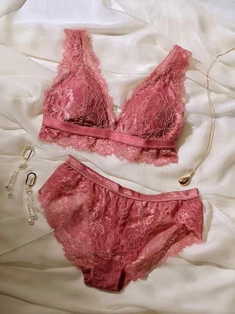 初めまして｜写メ日記｜みさと｜鶯谷 人妻デリヘル 熟女デリヘル倶楽部