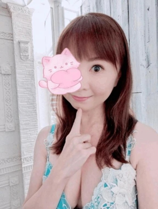 🌷出勤時間変更します🌷｜写メ日記｜成美｜品川・五反田 人妻デリヘル 昼顔妻 五反田店