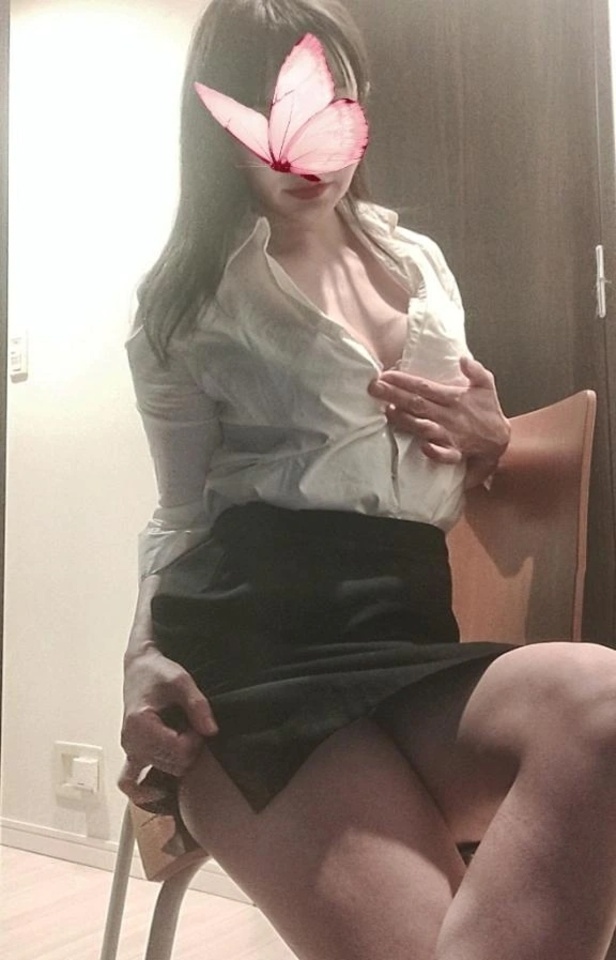 今日はスーツで｜写メ日記｜有紗｜品川・五反田 人妻デリヘル 昼顔妻 五反田店