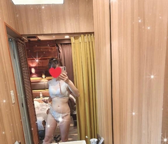 これから出勤向かってます♡🩷｜写メ日記｜ももな｜池袋 人妻デリヘル 熟女の風俗最終章池袋店