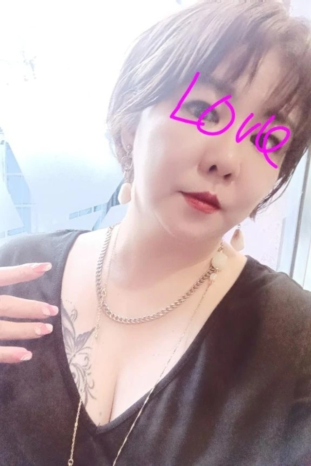 只今出勤🩷みわこ｜写メ日記｜みわこ｜池袋 人妻デリヘル 熟女の風俗最終章池袋店