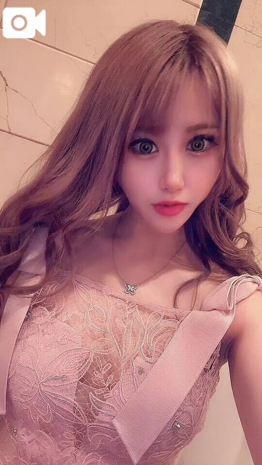 ♡どっち？｜写メ日記｜RIANA｜新宿 一般デリヘル GINGIRA☆TOKYO～ギンギラ東京～