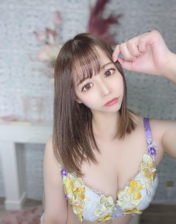 🩵いるよ❣️｜写メ日記｜ERENA｜新宿 一般デリヘル GINGIRA☆TOKYO～ギンギラ東京～