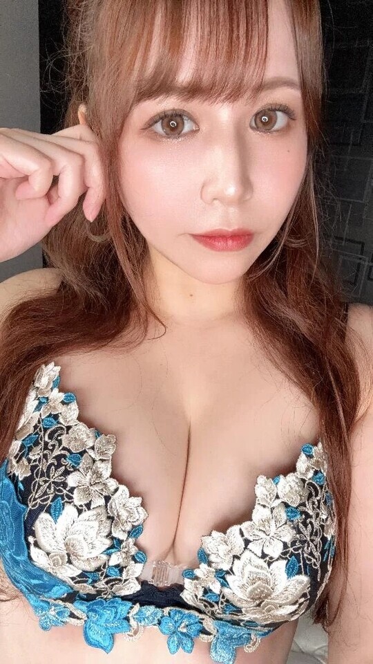 🩵今日は沢山笑い合いたいな...｜写メ日記｜ERENA｜新宿 一般デリヘル GINGIRA☆TOKYO～ギンギラ東京～