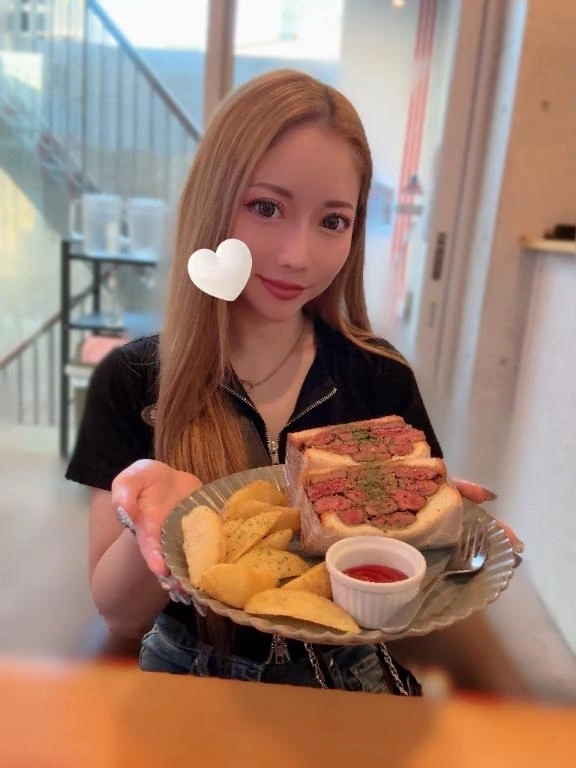 ★ギンギラスタッフから★ 《雨の日デートするなら何したい？》｜写メ日記｜RENO｜新宿 一般デリヘル GINGIRA☆TOKYO～ギンギラ東京～