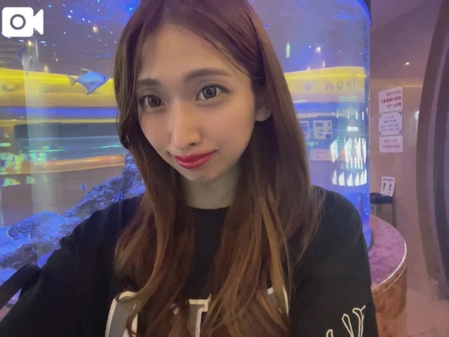 明日は13時-22時いるよ〜✨️