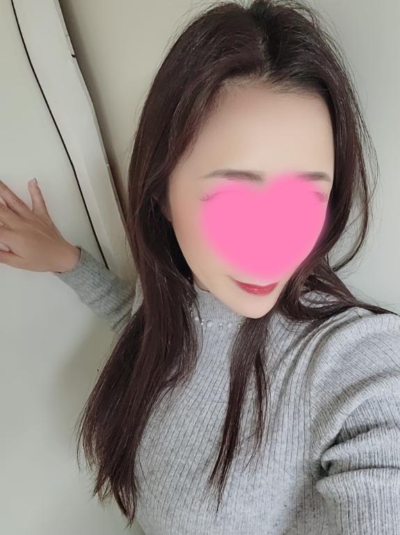 16日必ず出勤します🤗💖｜写メ日記｜しのだ｜品川・五反田 人妻デリヘル 五反田人妻城