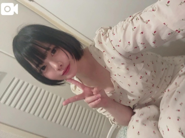 前髪💇🏻‍♀️｜写メ日記｜れいら｜渋谷 一般デリヘル まだ舐めたくて学園渋谷校～舐めたくてグループ～