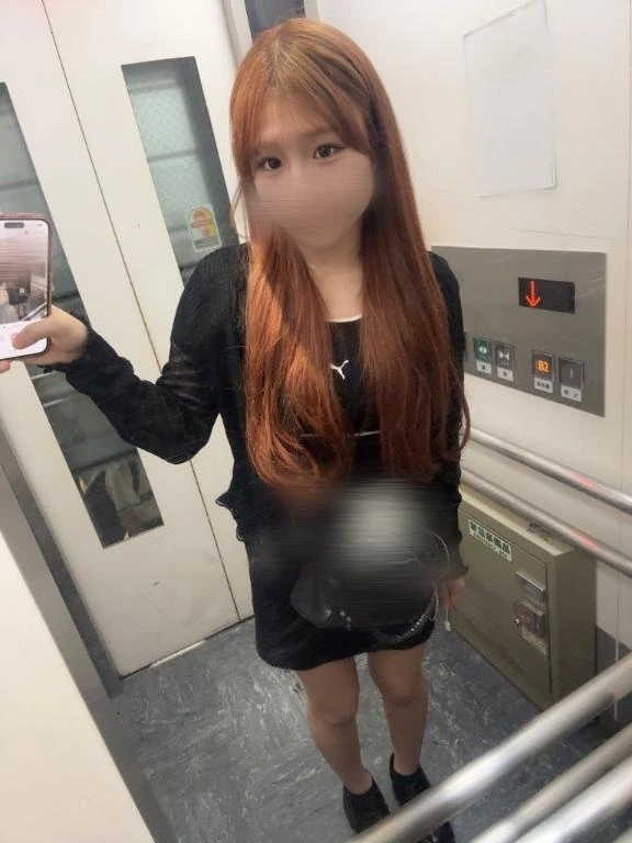 髪色変えました🩷