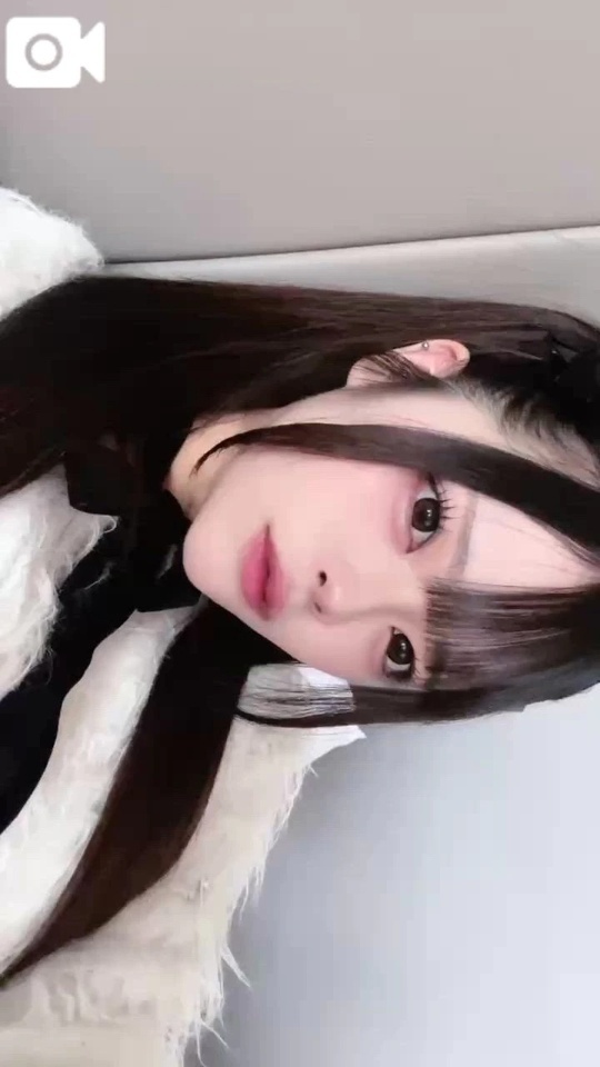 目が合ったら、そらさないで？🤍｜写メ日記｜まどち｜渋谷 一般デリヘル まだ舐めたくて学園渋谷校～舐めたくてグループ～